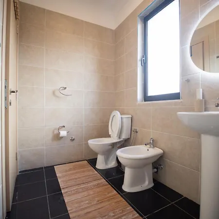 Cozy Near Tia! - Self Check-in - Free Wifi - Netflix Appartement