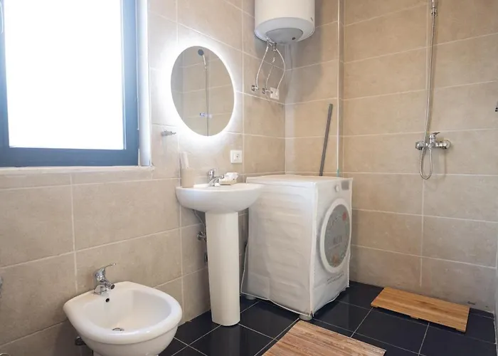 Cozy Near Tia! - Self Check-in - Free Wifi - Netflix Apartment Valias